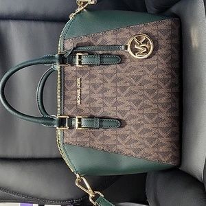 Small Michael Kors bad